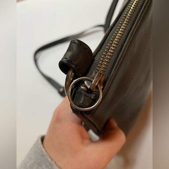 Vintage Coach Chelsea crossbody leather style #9457 - Picture 4 of 7